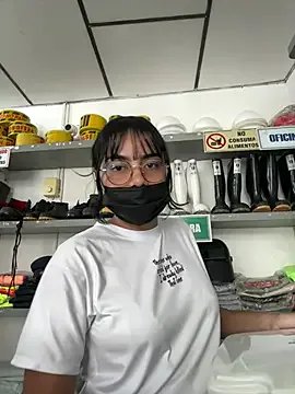 Kyra__Rose from StripChat