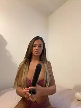 Naked Room LaceyMayxox 