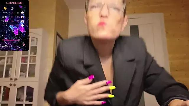 Lady_Shine from StripChat is Freechat