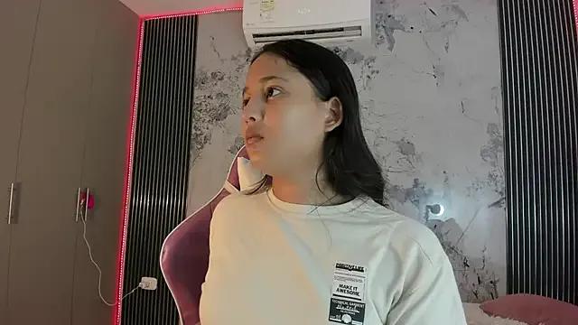 Laly_Cherry_ from StripChat