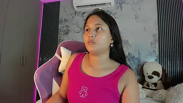 Laly_Cherry_ from StripChat