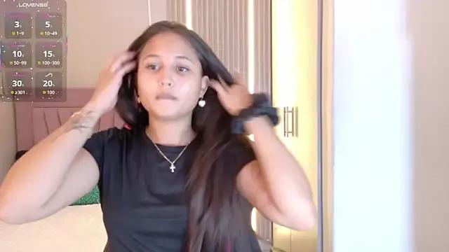 Laly_Cherry_ from StripChat