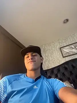 Lander_Cruz from StripChat