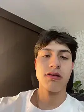 Lander_Cruz from StripChat