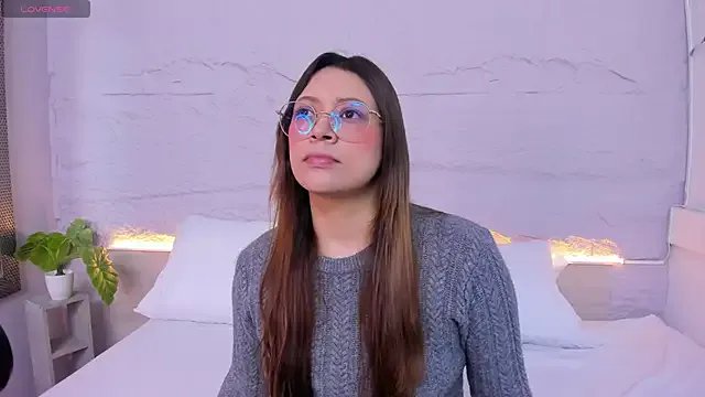 lanna_18_ from StripChat