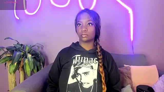 lanna_bx from StripChat