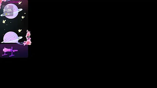 Larah_uwu from StripChat