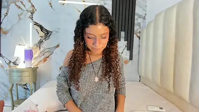 Larakrouf from StripChat