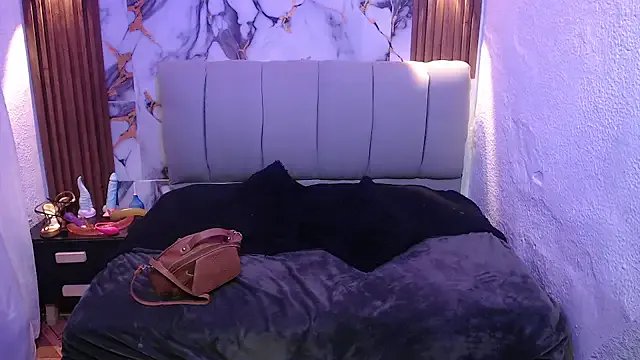 lehia_285 from StripChat