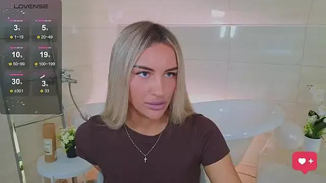 Leilalav from StripChat is Freechat