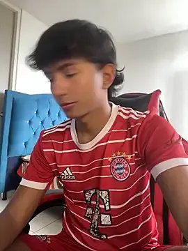 Leonarrrd_01 from StripChat