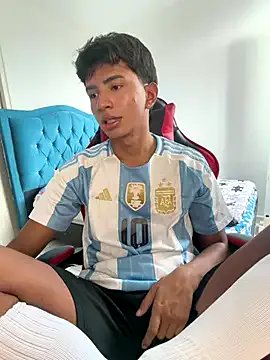 Leonarrrd_01 from StripChat