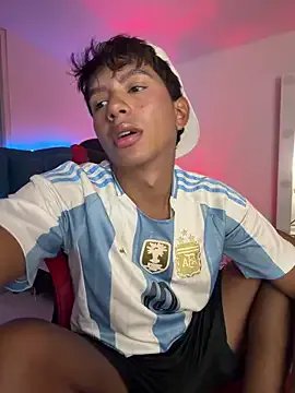 Leonarrrd_01 from StripChat