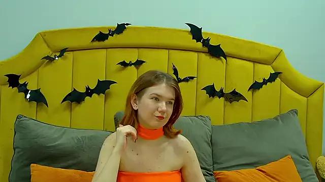 LessySmith from StripChat