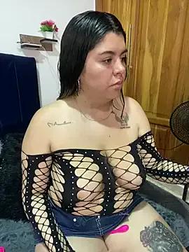 Naked Room lia_22x 