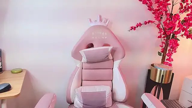 Lia_adamsss from StripChat