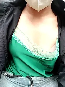 Libami246 from StripChat