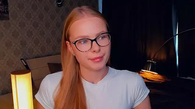 Naked Room LibbyVenzeio 