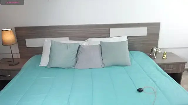 Liiamthompson from StripChat