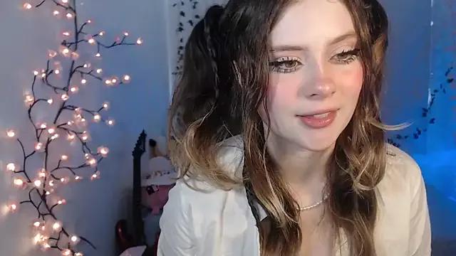 Lil_bela from StripChat