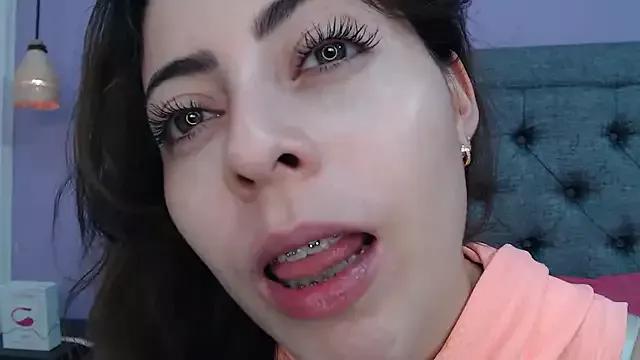 LilaSuni from StripChat