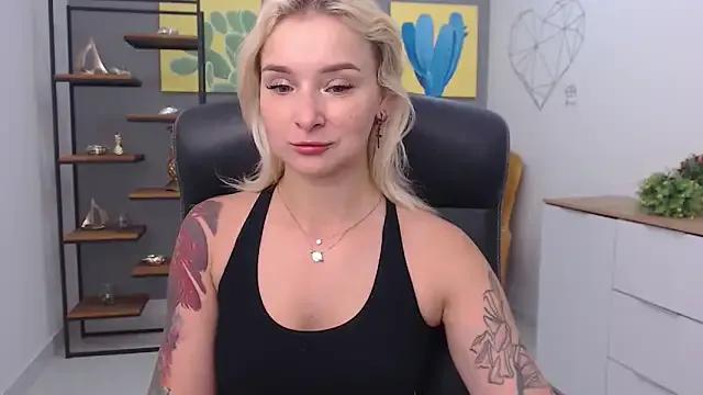 LilFleurish from StripChat