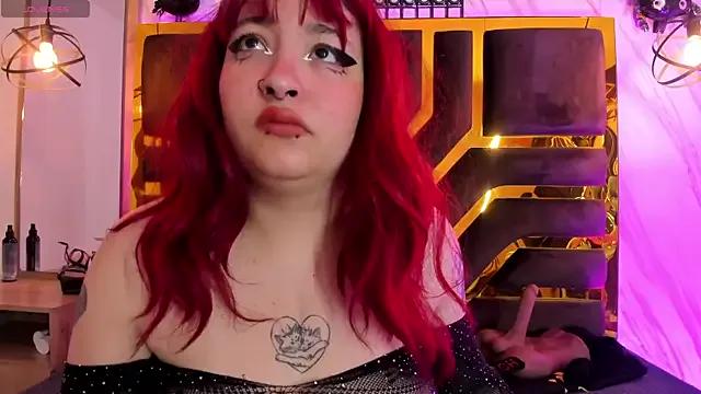 Lilith_curvy from StripChat