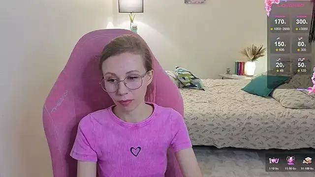 Lill_Mary from StripChat is Freechat