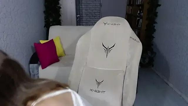 Lillit__gold from StripChat