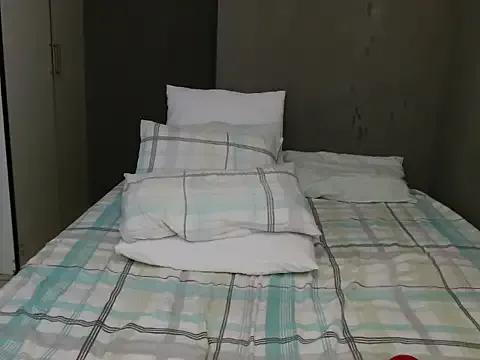 Lillyan_N from StripChat