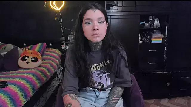 Lilmarieee from StripChat