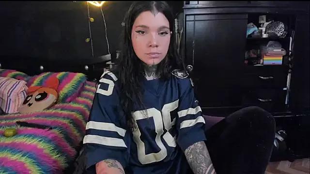 Lilmarieee from StripChat