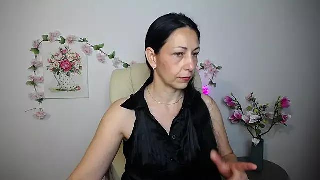 Naked Room LiluGrants 
