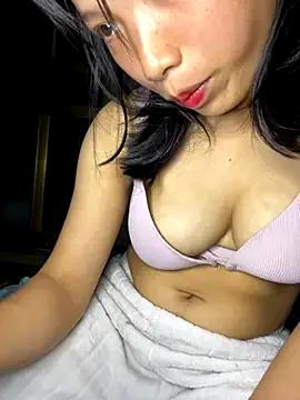 Lily-2k from StripChat