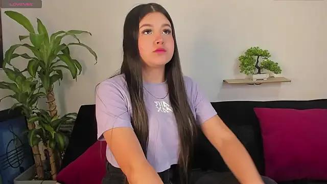 lily_rose26 on StripChat 