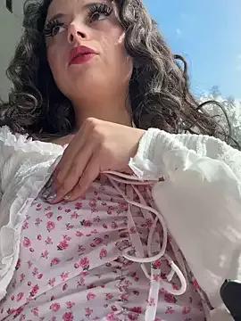 Lina_twin from StripChat is Freechat