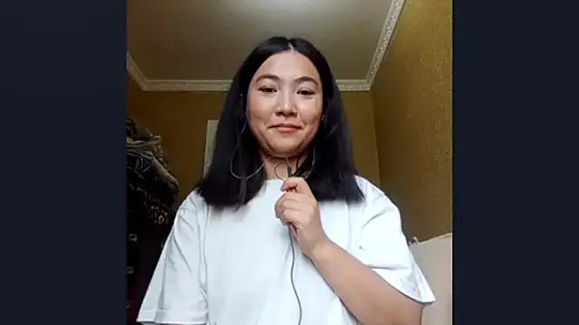 LinneaHyles from StripChat