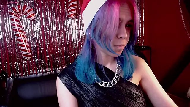 LiraBelle from StripChat