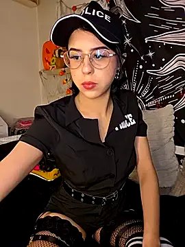 LisandreLaVenale from StripChat