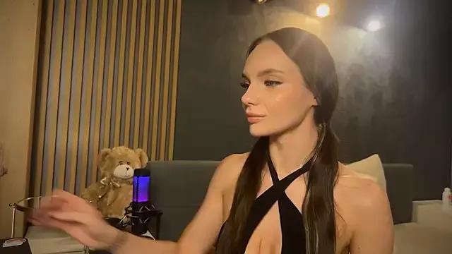 litlle_angelll from StripChat