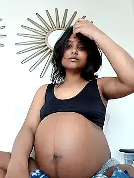 Littlemissdevil69 from StripChat