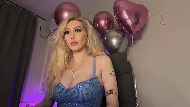 Liya_Liss from StripChat