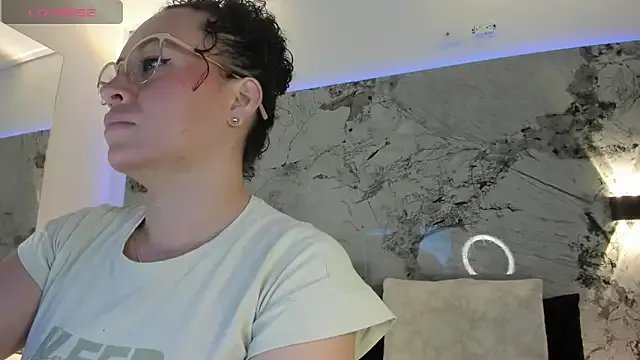 LIZ_HOLMES from StripChat