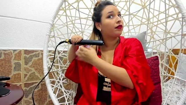 LizzRouse from StripChat