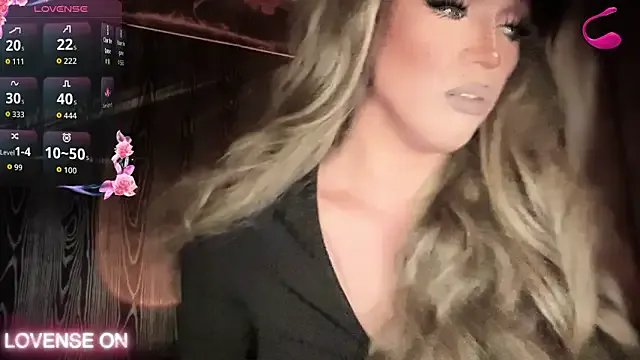 Lo_la_69 from StripChat