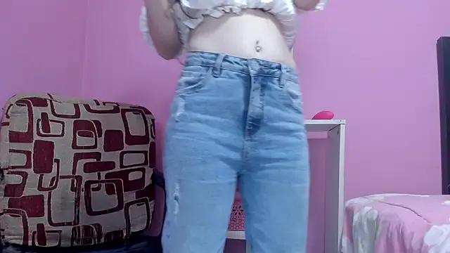 LolaBoobs from StripChat