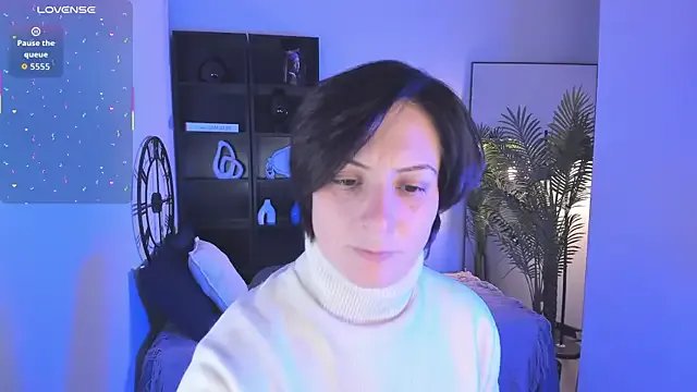 LorenDaze from StripChat