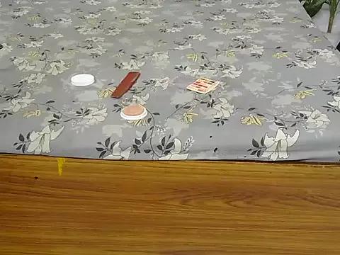 Naked Room Lovelyy-couple 