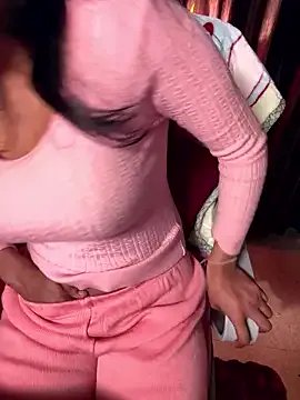 Lucky_Flora from StripChat