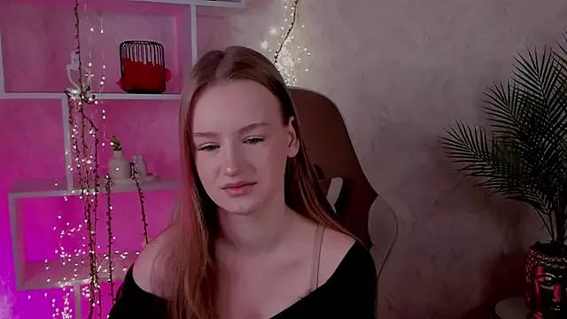 Lucy_Shaw from StripChat